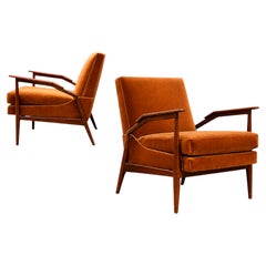 Giuseppe Scapinelli Pair of Armchairs in Caviúna & Burnt Caramel Mohair, Brazil