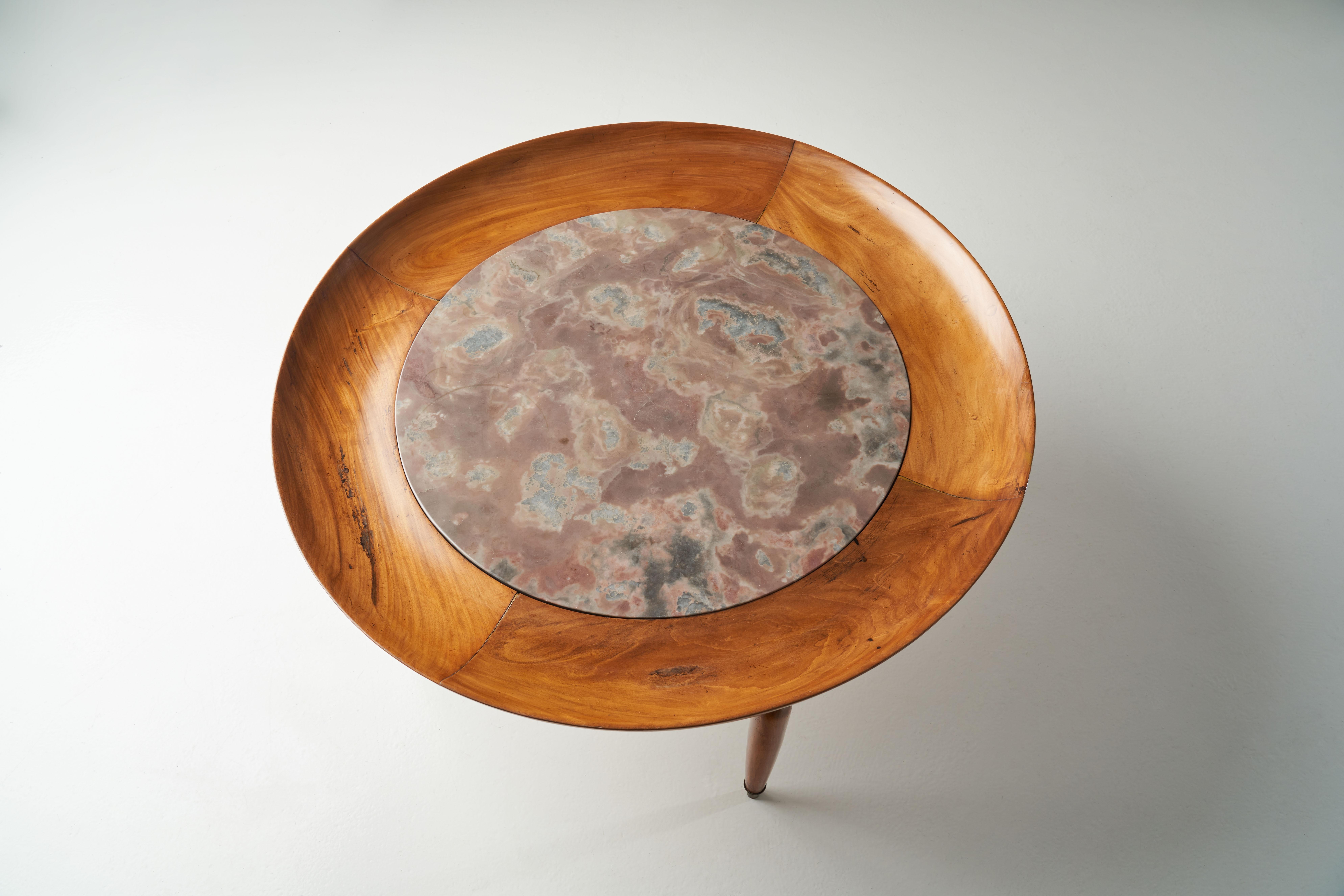 20th Century Giuseppe Scapinelli Round Coffee Table in Caviuna and Marble, Brazil 1960s