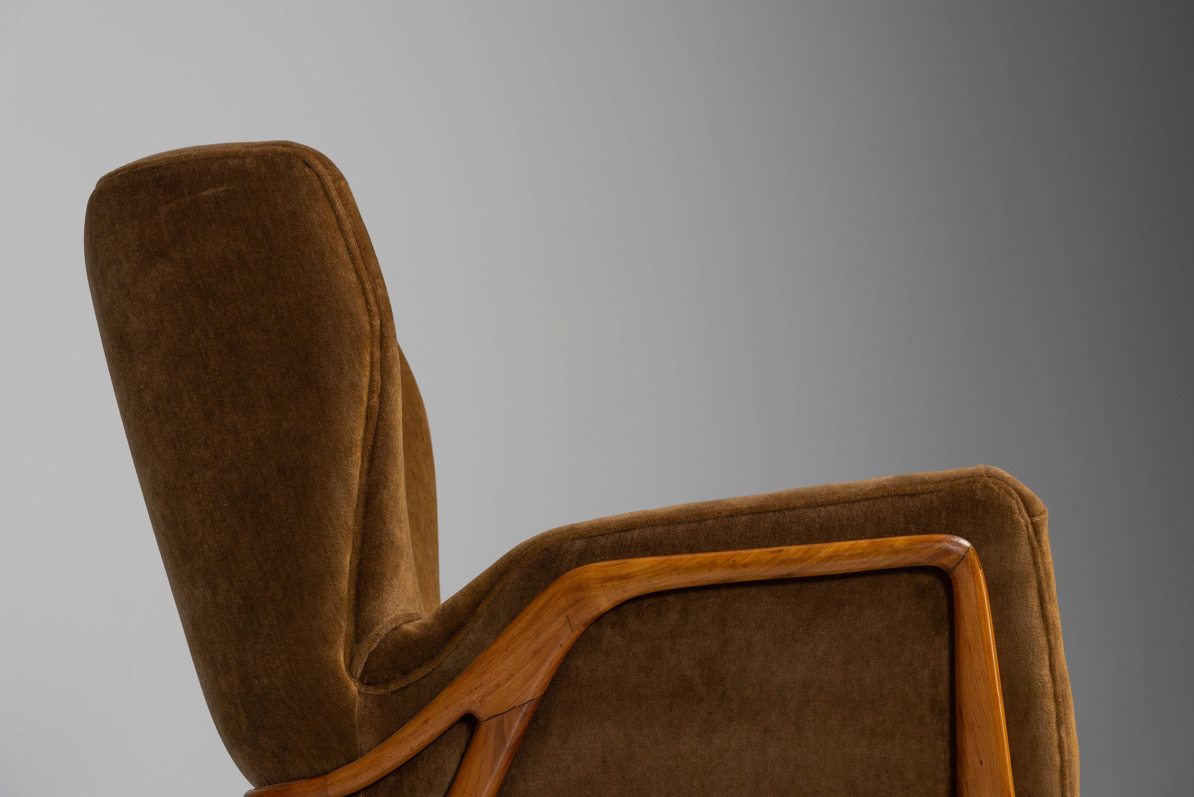 Brésilien Chaise longue sculpturale Giuseppe Scapinelli Brésil 1950 en vente