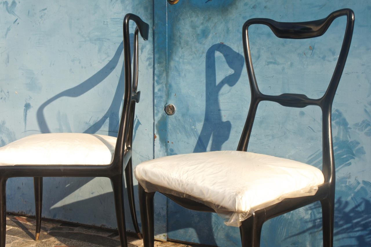 Giuseppe Scapinelli, Set of 12 Ebonized 1950s Brazilian Modern Design Chairs 3
