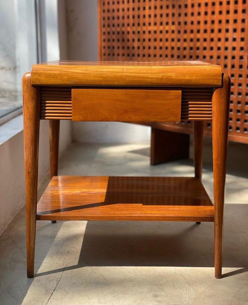 Giuseppe Scapinelli. Mid-Century Modern Side Table in Caviúna Wood In Good Condition For Sale In Sao Paulo, SP