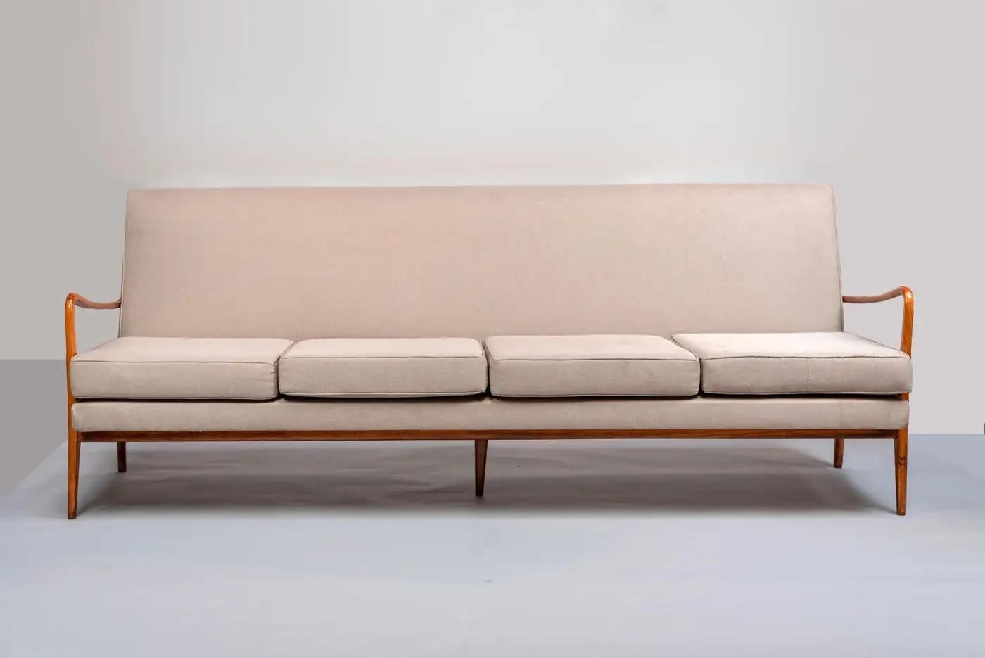 Giuseppe Scapinelli. Sofá de madera de Caviuna, 4 plazas, c. 1950 Brasileño en venta