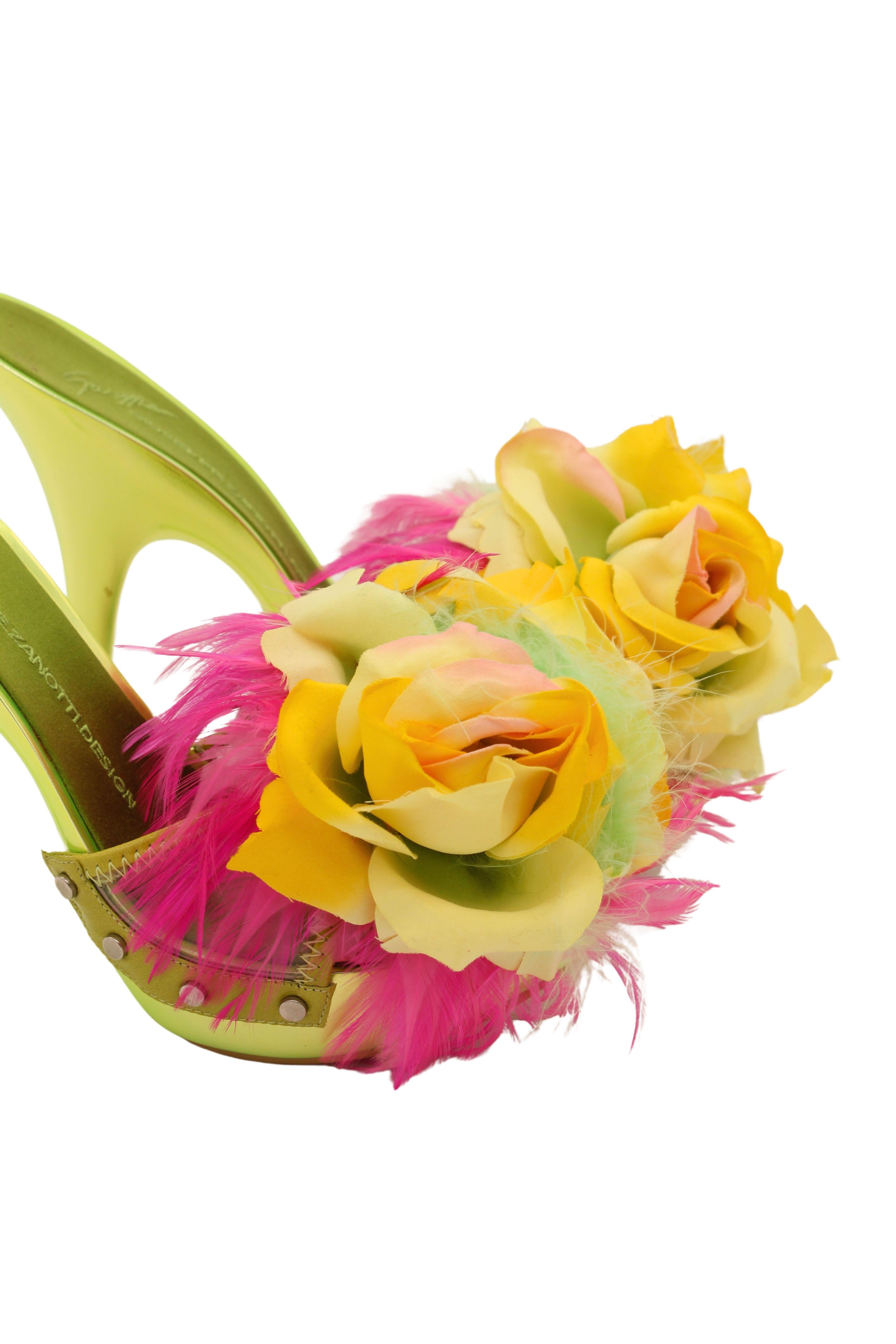 Giuseppe Zanotti 2000, fiore neon e piuma, plateau metallico con tacco In condizioni ottime in vendita a BELLEVUE HILL, NSW