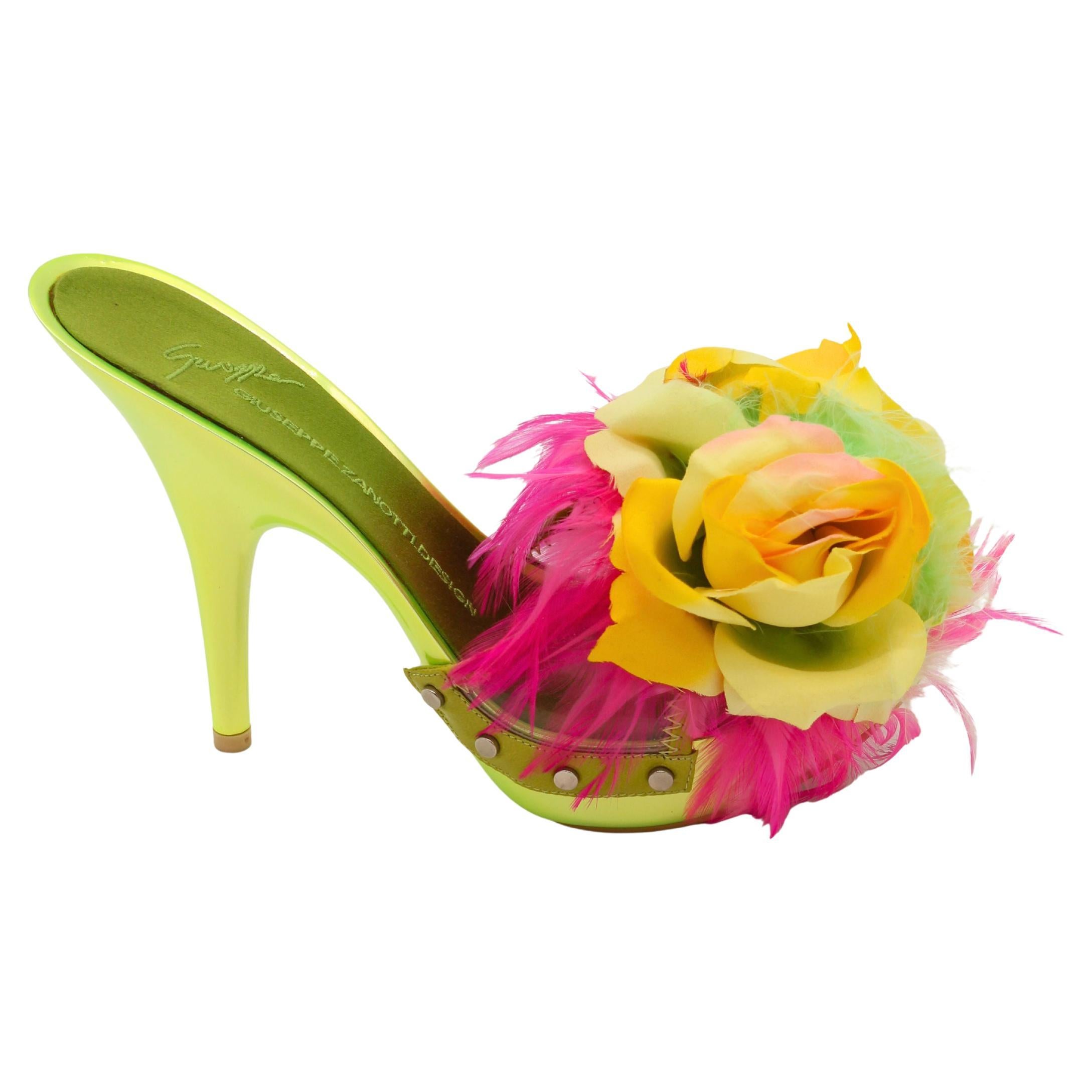 Giuseppe Zanotti 2000, fiore neon e piuma, plateau metallico con tacco in vendita
