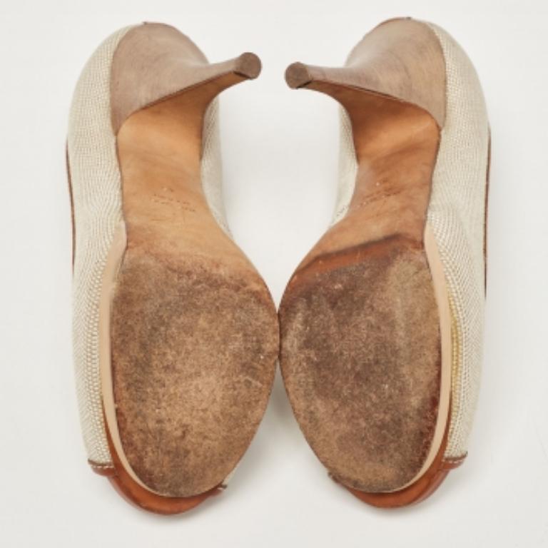 Giuseppe Zanotti Beige/Brown Canvas Peep Toe Platform Pumps Size 40 État moyen - En vente à Dubai, Al Qouz 2