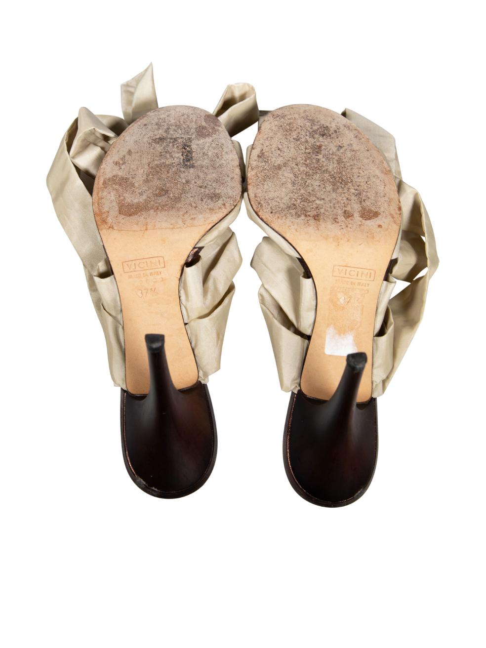 Women's Giuseppe Zanotti Beige Crystal Detail Sandals Size IT 37.5 For Sale