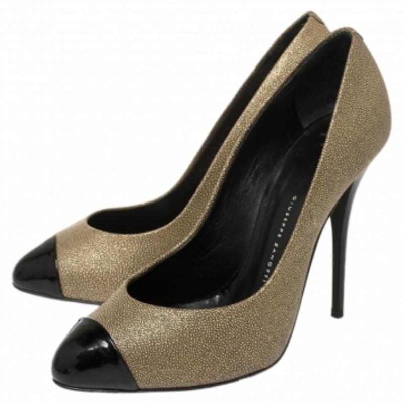 Giuseppe Zanotti Beige Leather And Patent Leather Cap Toe Pumps Size 37.5 For Sale 3