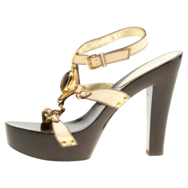 Sandales compensées Giuseppe Zanotti en cuir beige avec bride à la cheville, taille 40 en vente
