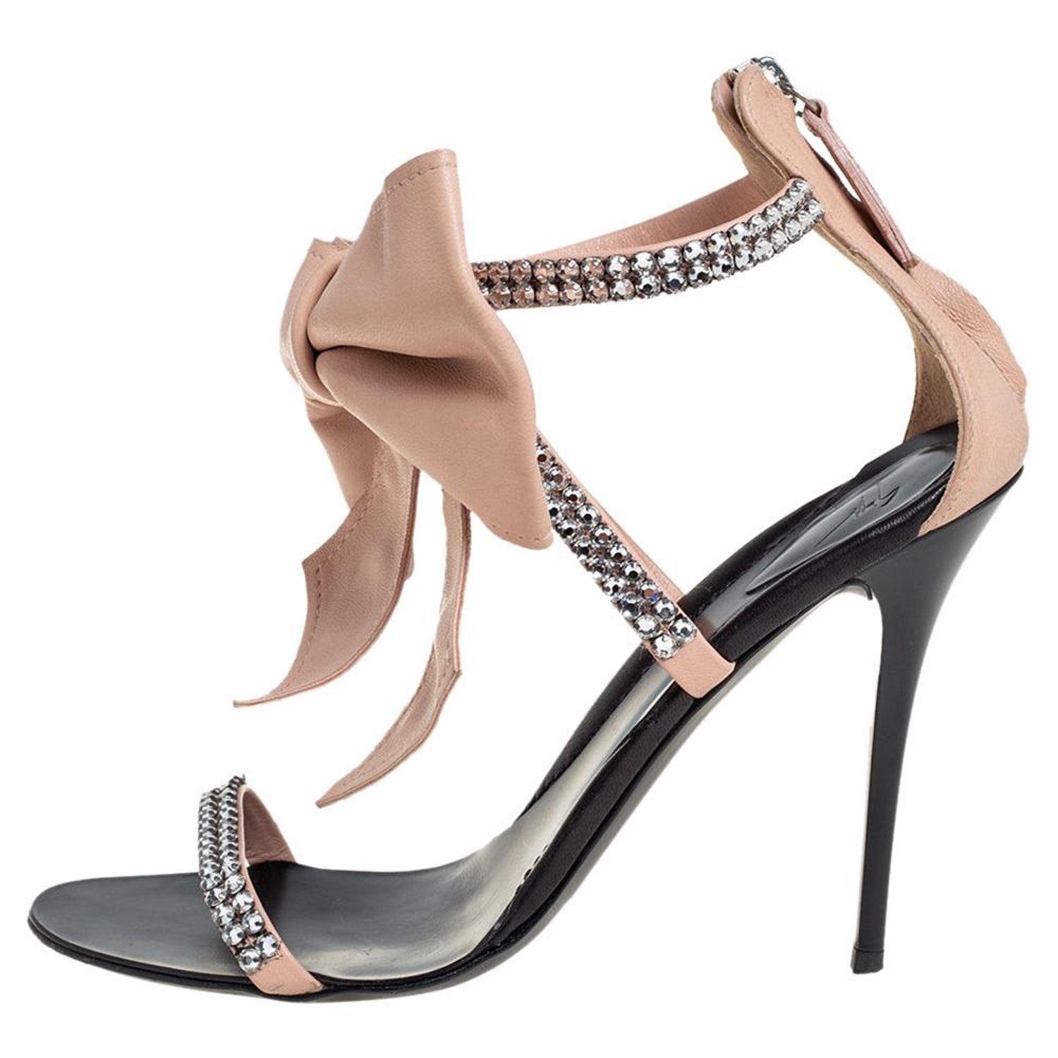 Giuseppe Zanotti Beige Leather Crystal Embellished Bow Detail Sandals Size  37.5 For Sale at 1stDibs