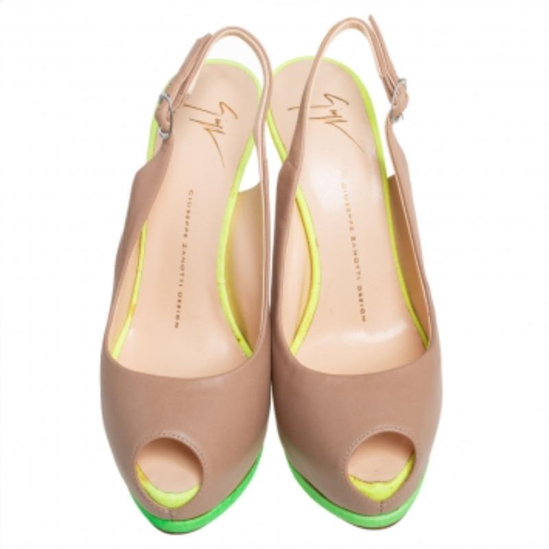 Giuseppe Zanotti Beige Leather Peep Toe Sandals Size 39 In Excellent Condition For Sale In Dubai, Al Qouz 2