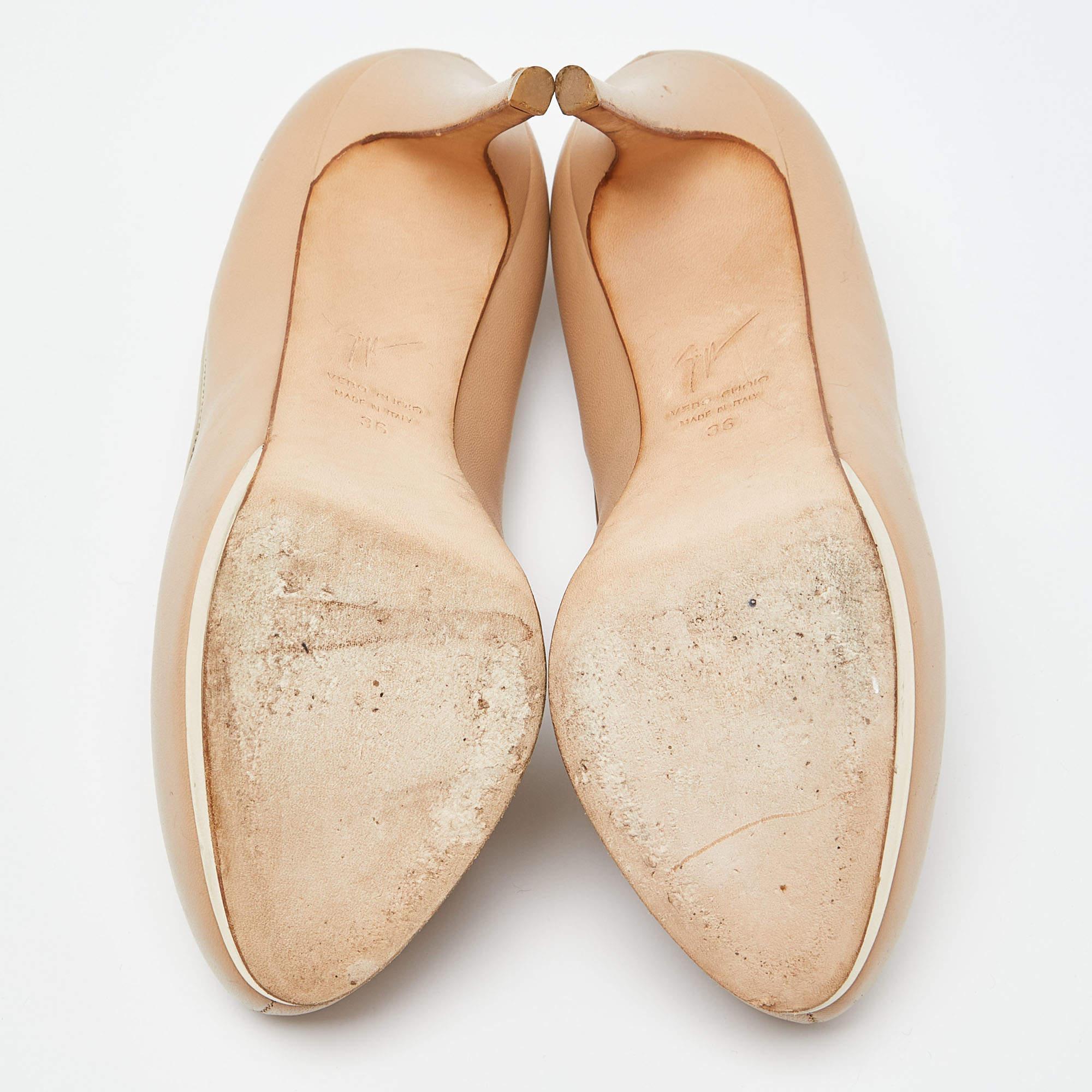 Giuseppe Zanotti escarpins à bout rond à plateforme en cuir beige taille 36 en vente 1