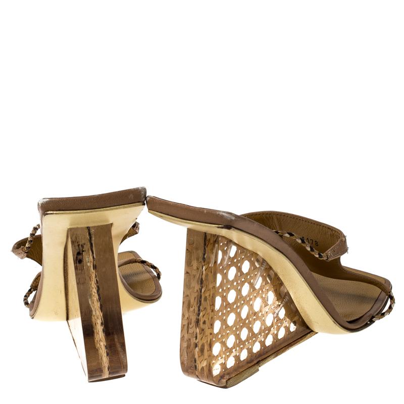 Women's Giuseppe Zanotti Beige Leather Wedge Sandals Size 39