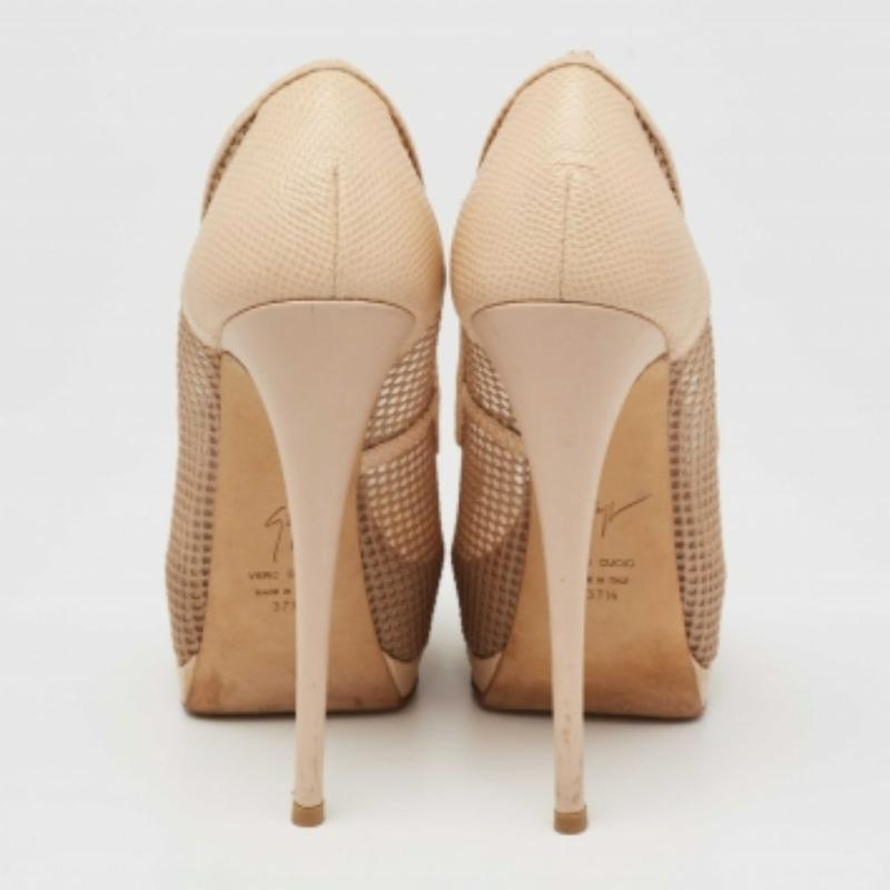 Giuseppe Zanotti Beige Mesh and Lizard Embossed Leather Peep-Toe Pumps Size 37.5 For Sale 1