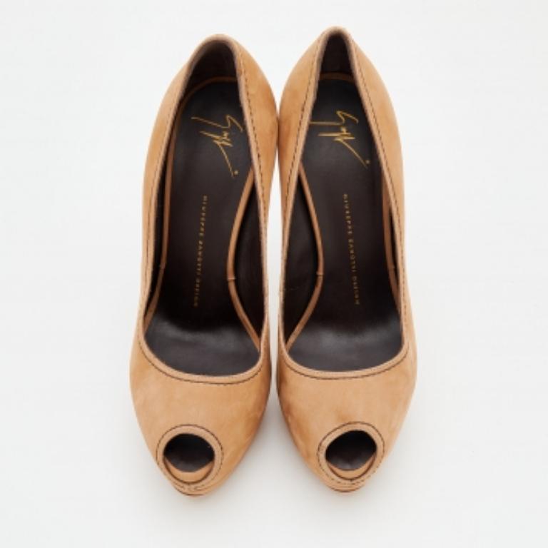 Women's Giuseppe Zanotti Beige Nubuck Leather Peep Toe Platform Pumps Size 40 For Sale