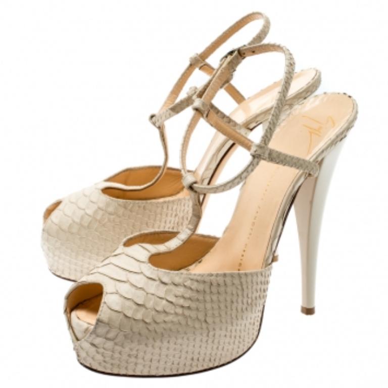 Giuseppe Zanotti Beige Python Embossed Leather T Strap Platform Sandals Taglia 39 in vendita 3