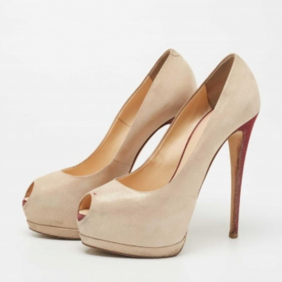 Giuseppe Zanotti Bombas con plataforma en punta Sharon de ante beige talla 38 Beige en venta