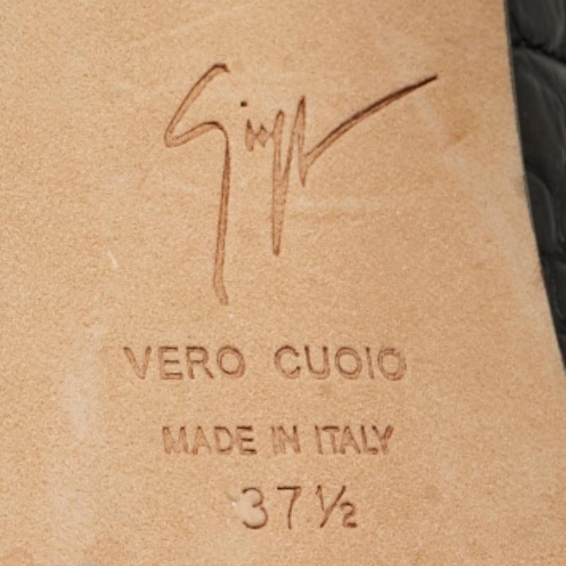 De las mujeres Giuseppe Zanotti Bombas de plataforma con puntera abierta de piel de cocodrilo negra Tamaño 37,5 en venta