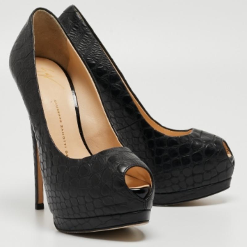 Giuseppe Zanotti Bombas de plataforma con puntera abierta de piel de cocodrilo negra Tamaño 37,5 en venta 3