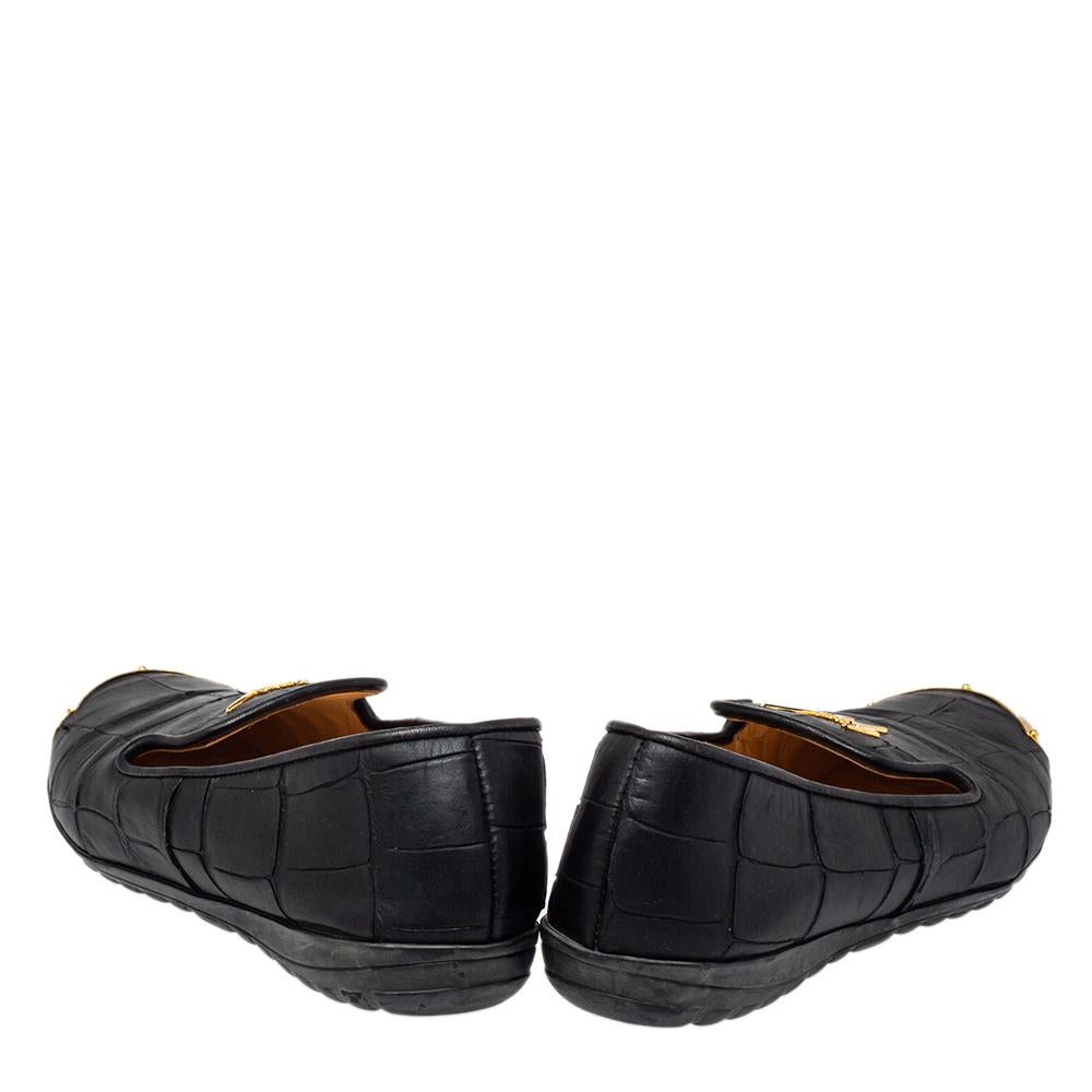 Giuseppe Zanotti Black Croc Embossed Leather Slip On Loafers Size 37.5 In Good Condition For Sale In Dubai, Al Qouz 2