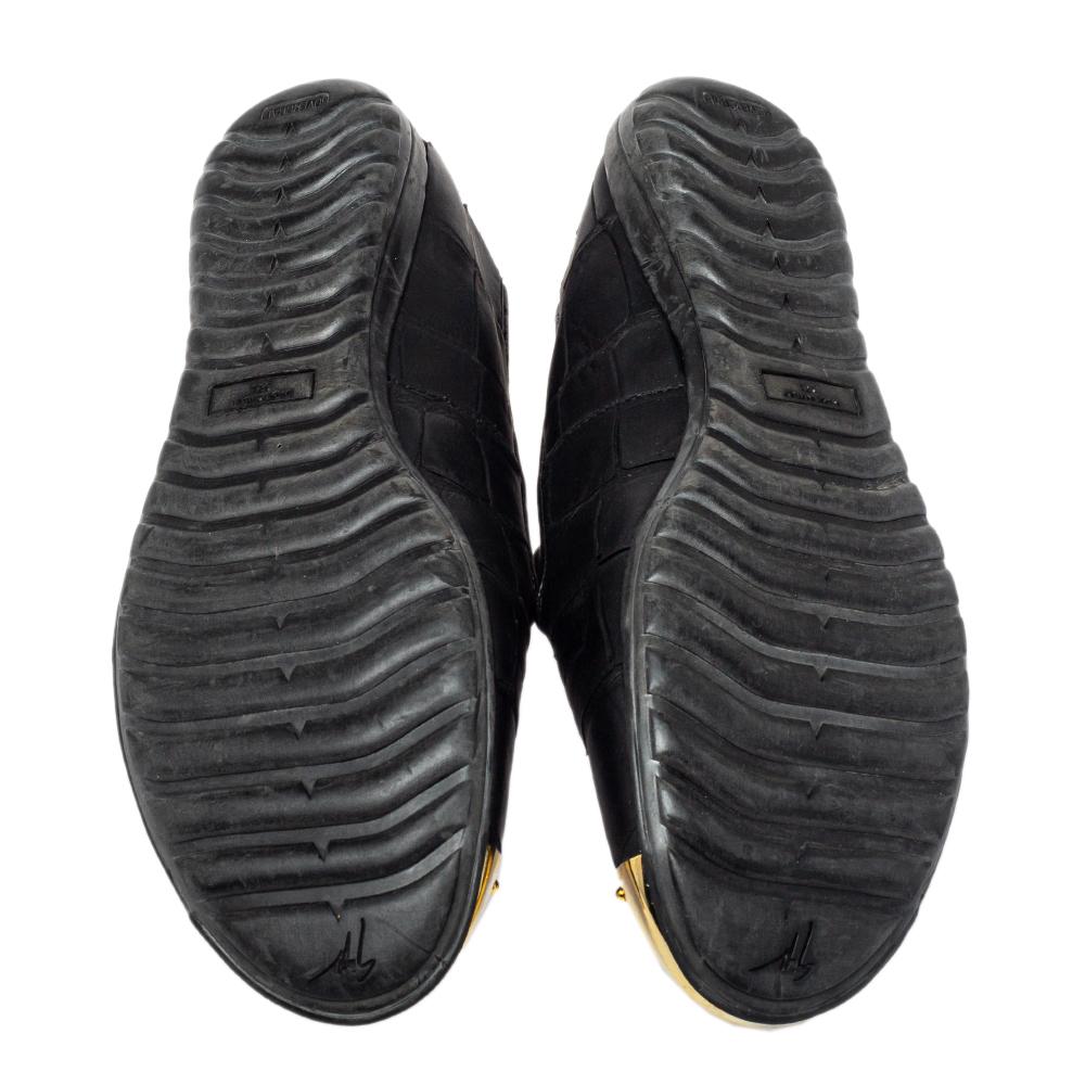 Women's Giuseppe Zanotti Black Croc Embossed Leather Slip On Loafers Size 37.5 For Sale