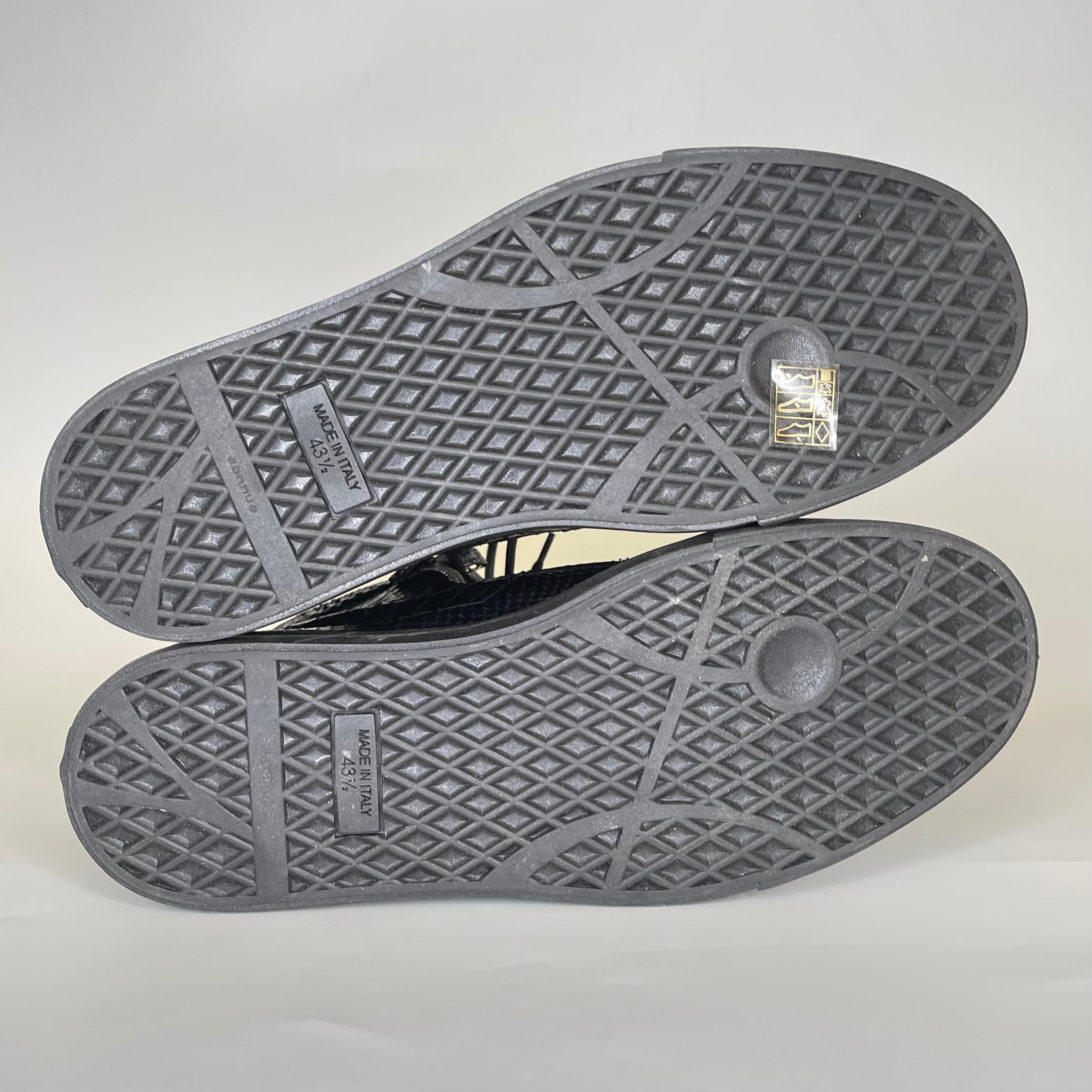 Giuseppe Zanotti Black Croc London High Top Autographed Sneakers (43.5 EU) In Excellent Condition For Sale In Montreal, Quebec