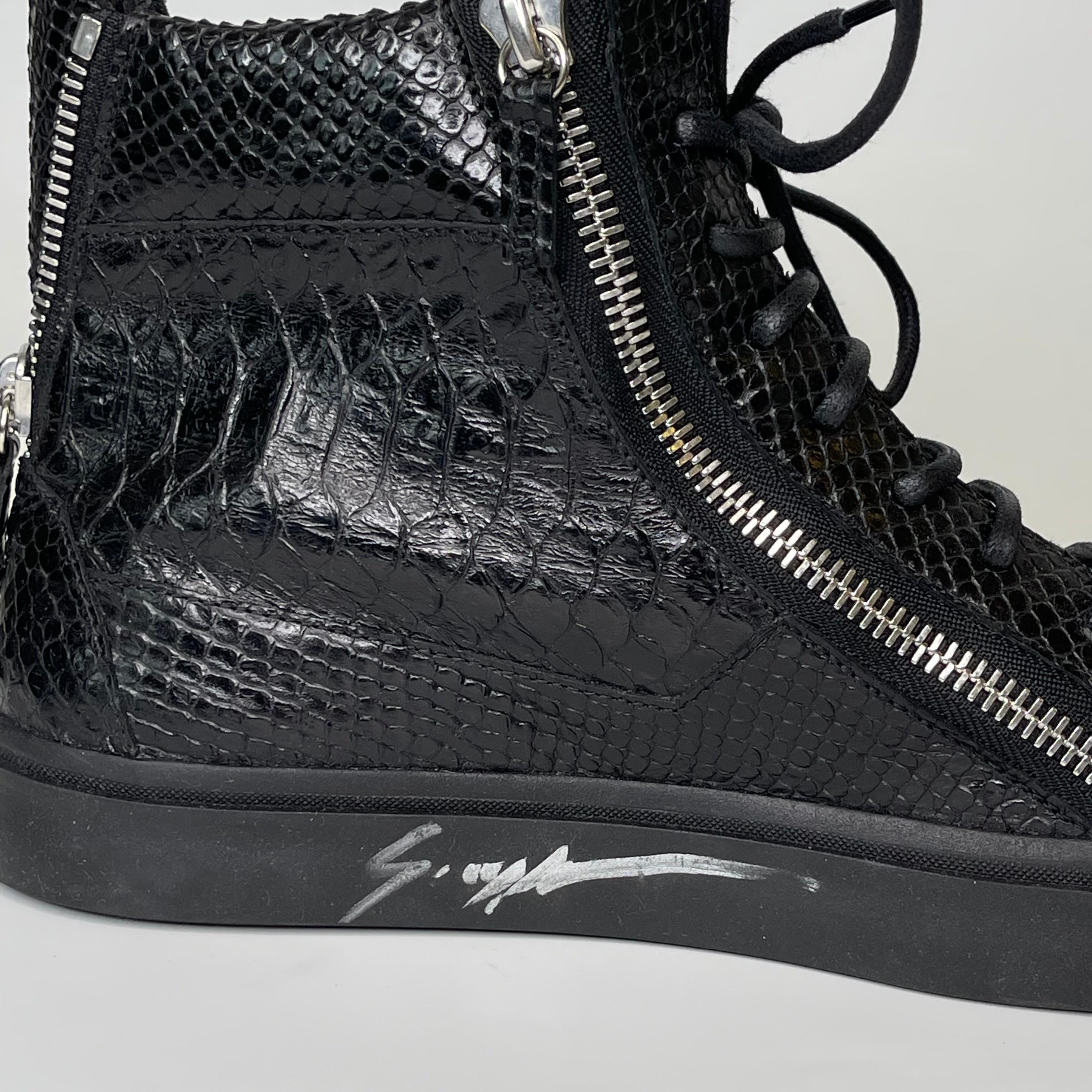 Giuseppe Zanotti Black Croc London High Top Autographed Sneakers (43.5 EU) For Sale 1
