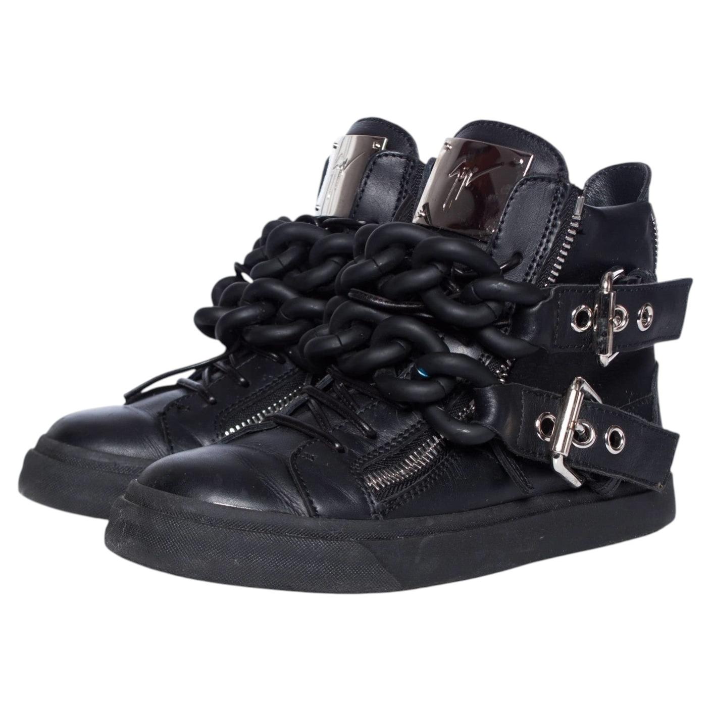 Giuseppe Zanotti, baskets montantes en cuir noir à double chaîne.