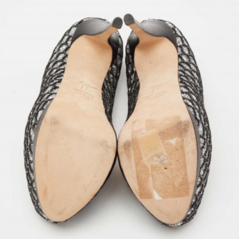 Giuseppe Zanotti Bombas de plataforma con puntera abierta de encaje y purpurina negra talla 37,5 en venta 3