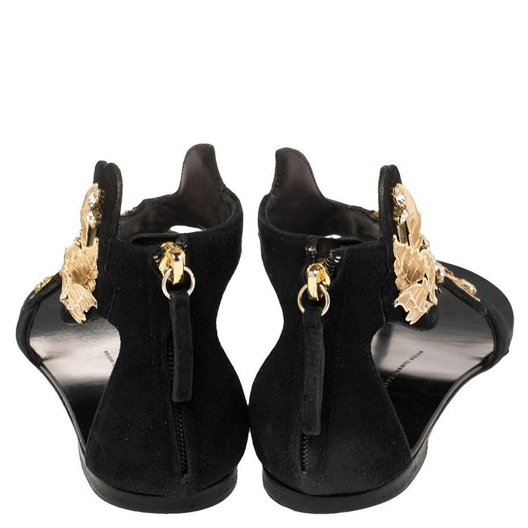 Giuseppe Zanotti Black/Gold Suede Metal Leaf Embellished Flat Sandals Size  39 For Sale at 1stDibs