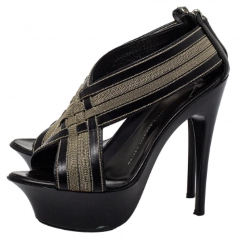 Giuseppe Zanotti Black Leather And Chain Crisscross Sandals Size 38 For Sale 4