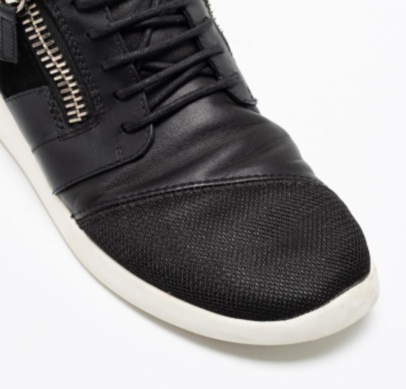 Giuseppe Zanotti Black Leather And  Mesh Side Zip Sneakers Size 42 For Sale 1