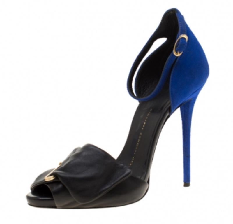 Giuseppe Zanotti Schwarz Leder Blau Wildleder Sicherheitsnadel Riemchensandalen Größe 37 im Angebot 1