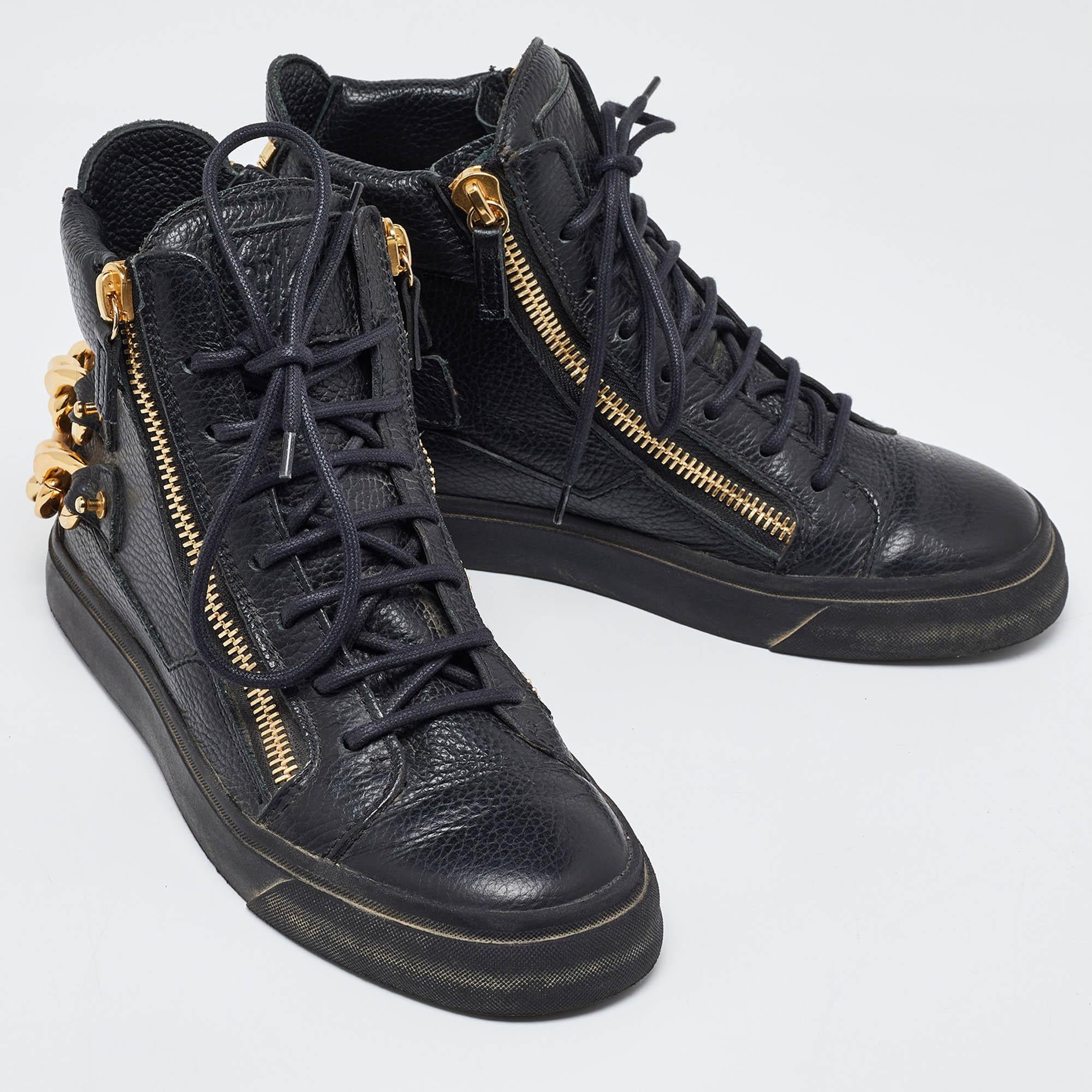 Giuseppe Zanotti - Sneakers alte in pelle nera impreziosite da catene - taglia 38 In condizioni buone a Dubai, Al Qouz 2