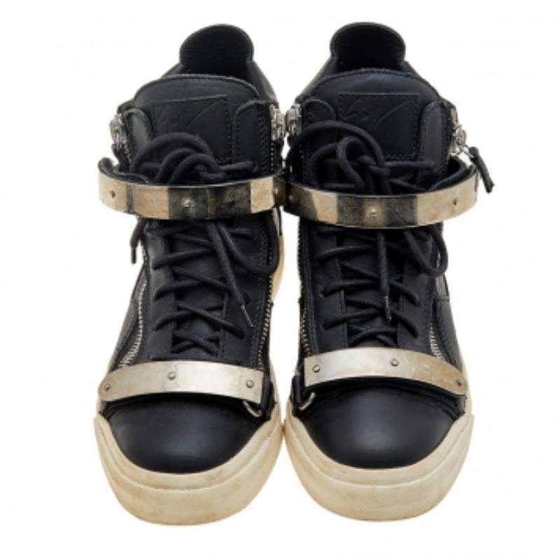 Giuseppe Zanotti Schwarz Leder Double Chain High Top Turnschuhe mit doppelter Kette Größe 38 im Zustand „Relativ gut“ im Angebot in Dubai, Al Qouz 2