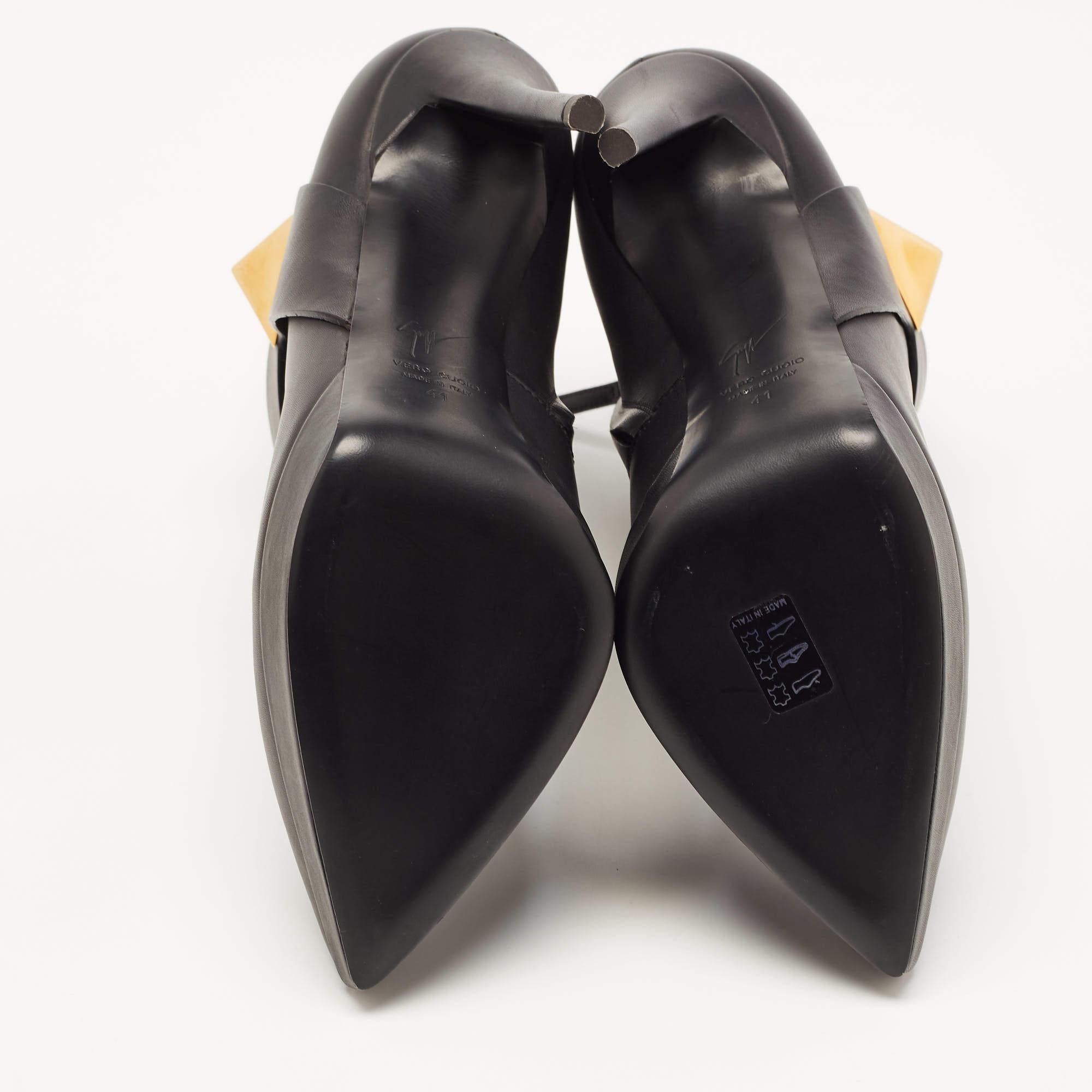 Giuseppe Zanotti Black Leather Emy Stud Ankle Boots Size 41 For Sale 2