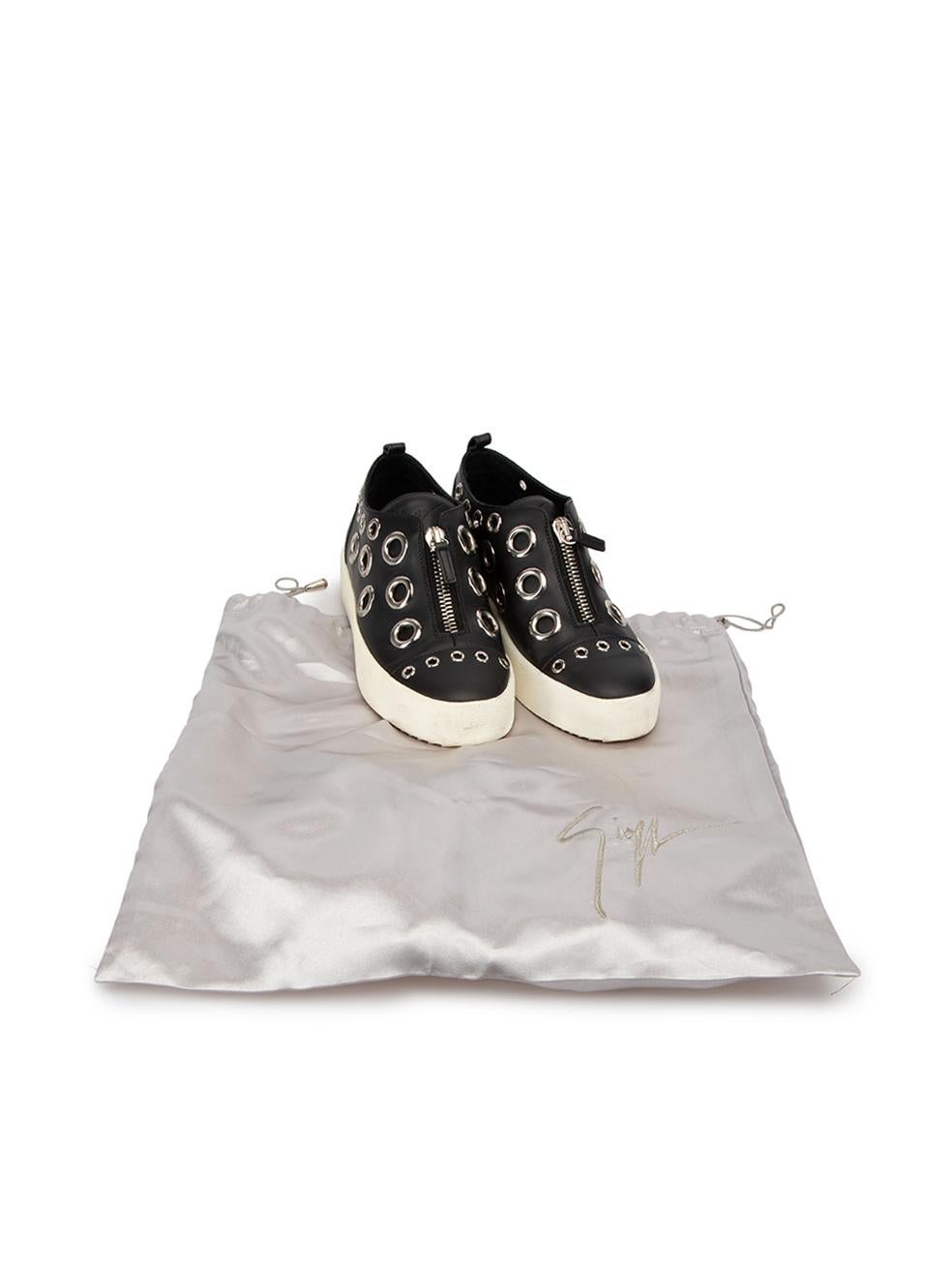 Donna Giuseppe Zanotti Scarpe da ginnastica con occhielli in pelle nera Taglia IT 38 in vendita