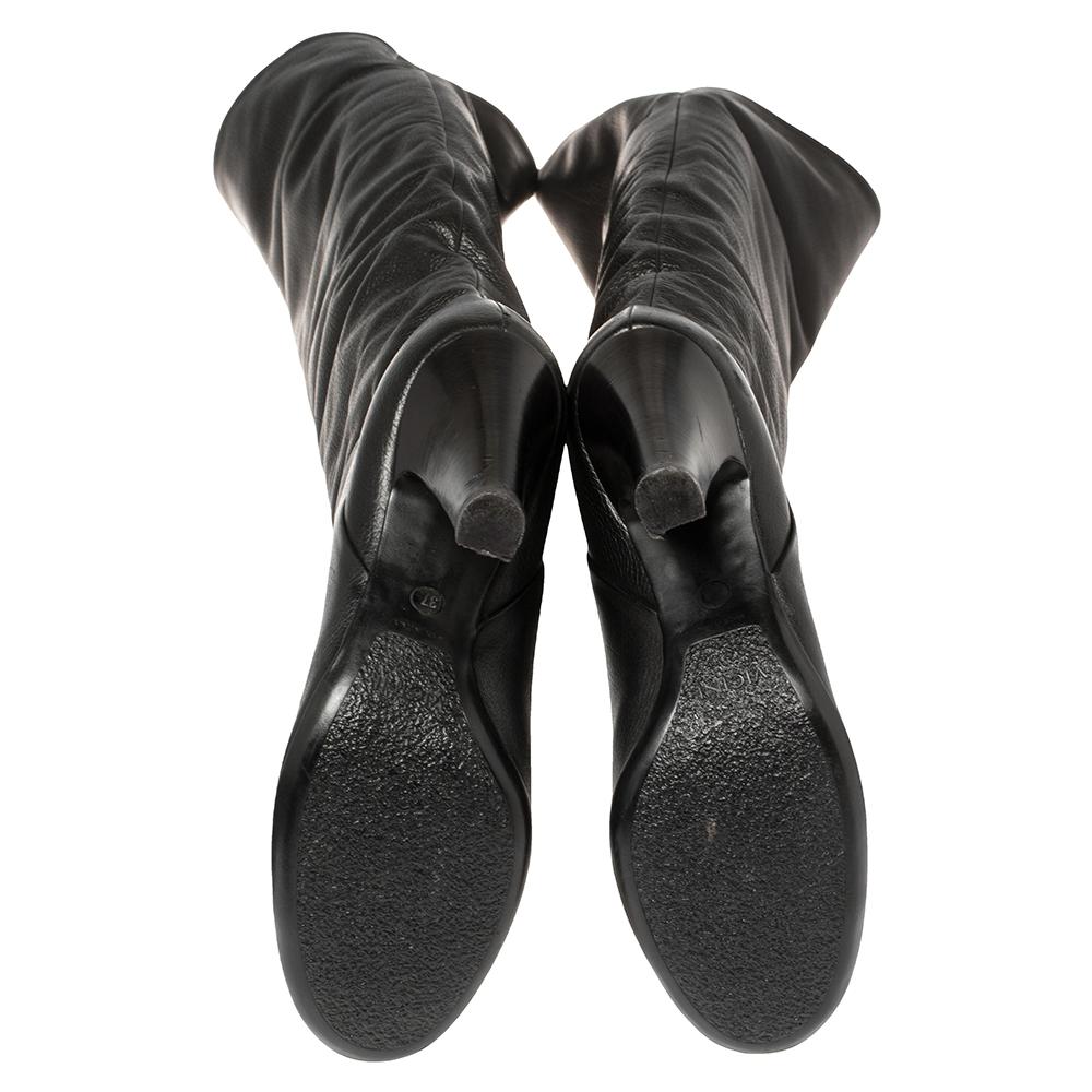 Giuseppe Zanotti Black Leather Mid Calf Foldover Boots Size 37 In Fair Condition For Sale In Dubai, Al Qouz 2