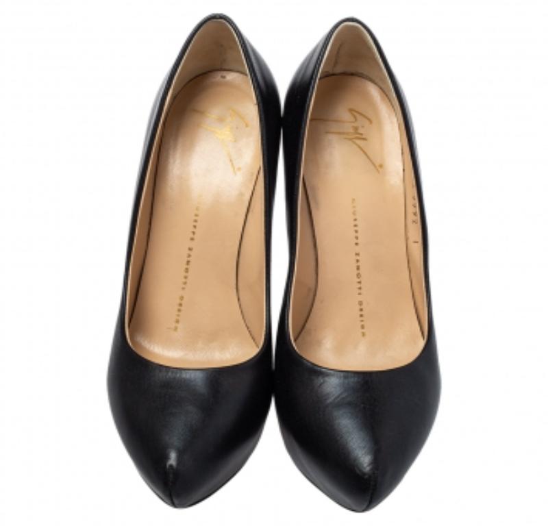 Giuseppe Zanotti Black Leather Platform Pumps Size 36.5 In Good Condition For Sale In Dubai, Al Qouz 2