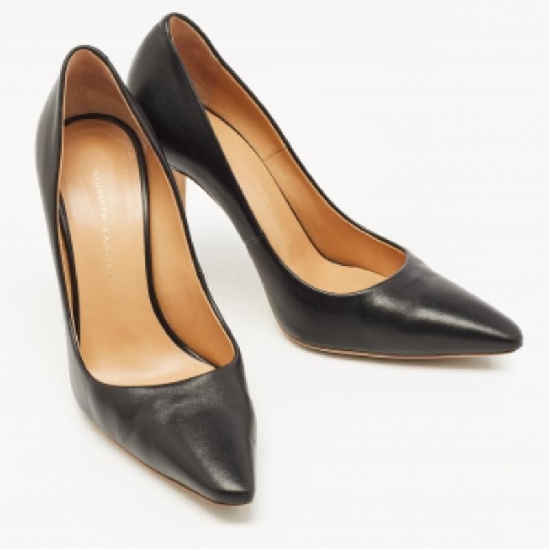 Giuseppe Zanotti Schwarze Leder Pumps mit spitzer Zehe Größe 36 im Angebot 2