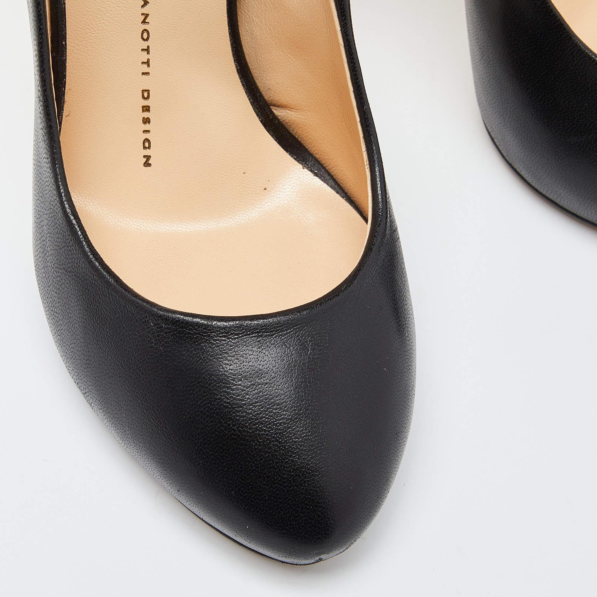 Giuseppe Zanotti Escarpins à bouts ronds en cuir noir Taille 37 en vente 2