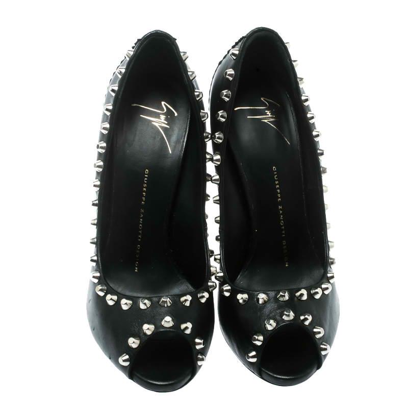 Giuseppe Zanotti Black Leather Stud Trim Peep Toe Pumps Size 38 In Excellent Condition In Dubai, Al Qouz 2