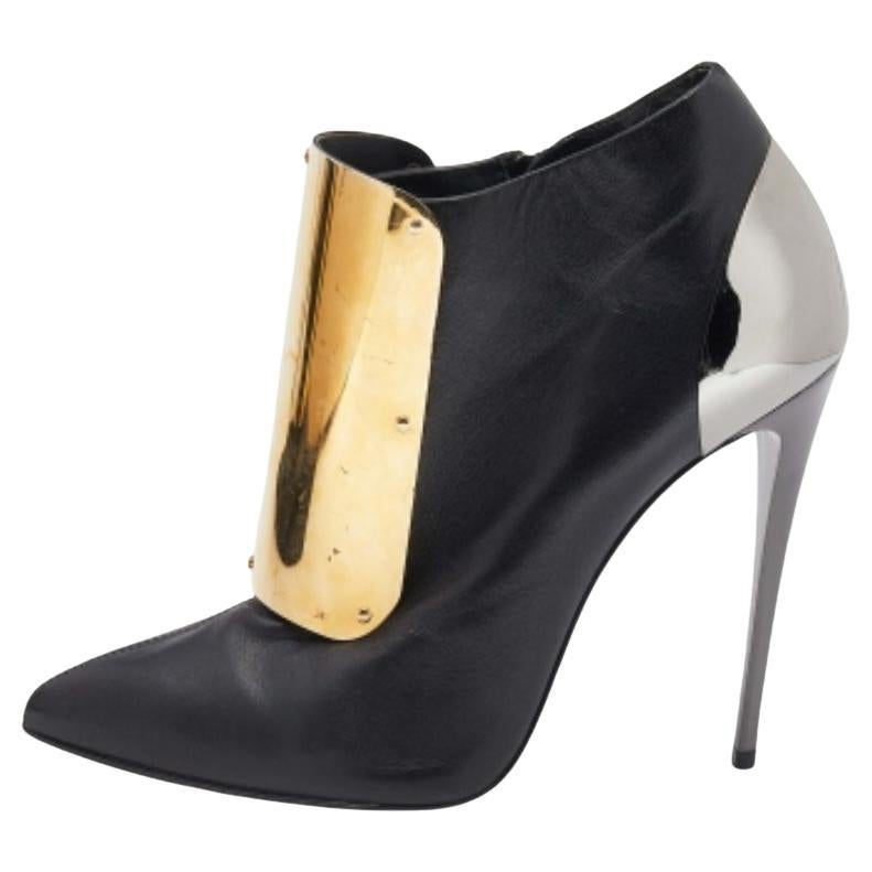 Giuseppe Zanotti bottines en cuir noir avec velcro Taille 38 en vente