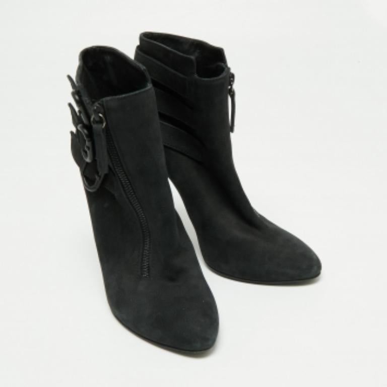 Giuseppe Zanotti - Bottines noires à boucle noire, taille 38,5 en vente 3