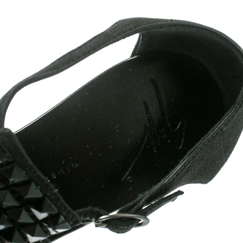 Giuseppe Zanotti Sandali piatti con borchie in pelle nabuk nera misura 35 1