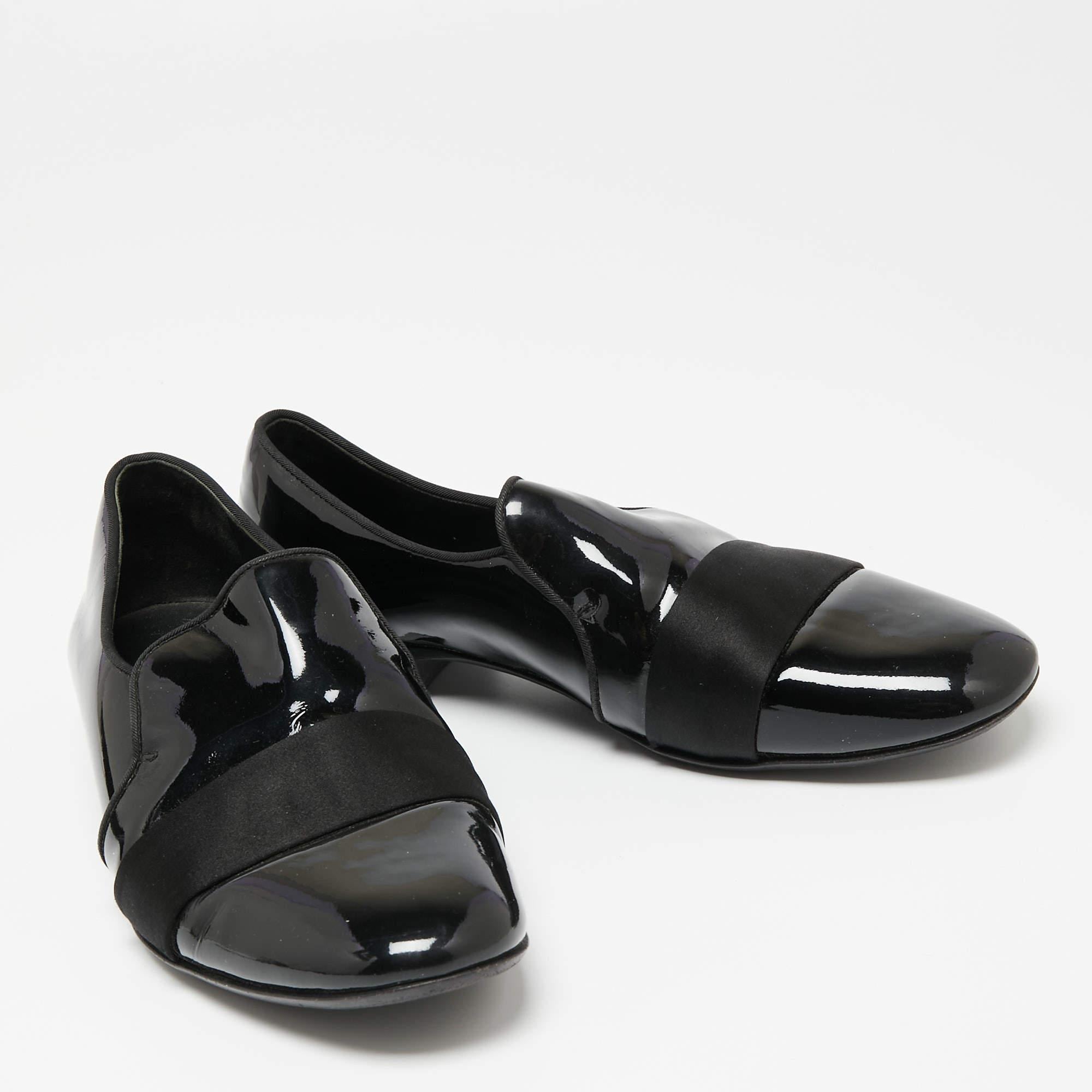 Giuseppe Zanotti Black Patent Leather and Satin Cap Toe Smoking Slippers Size 40 For Sale 1