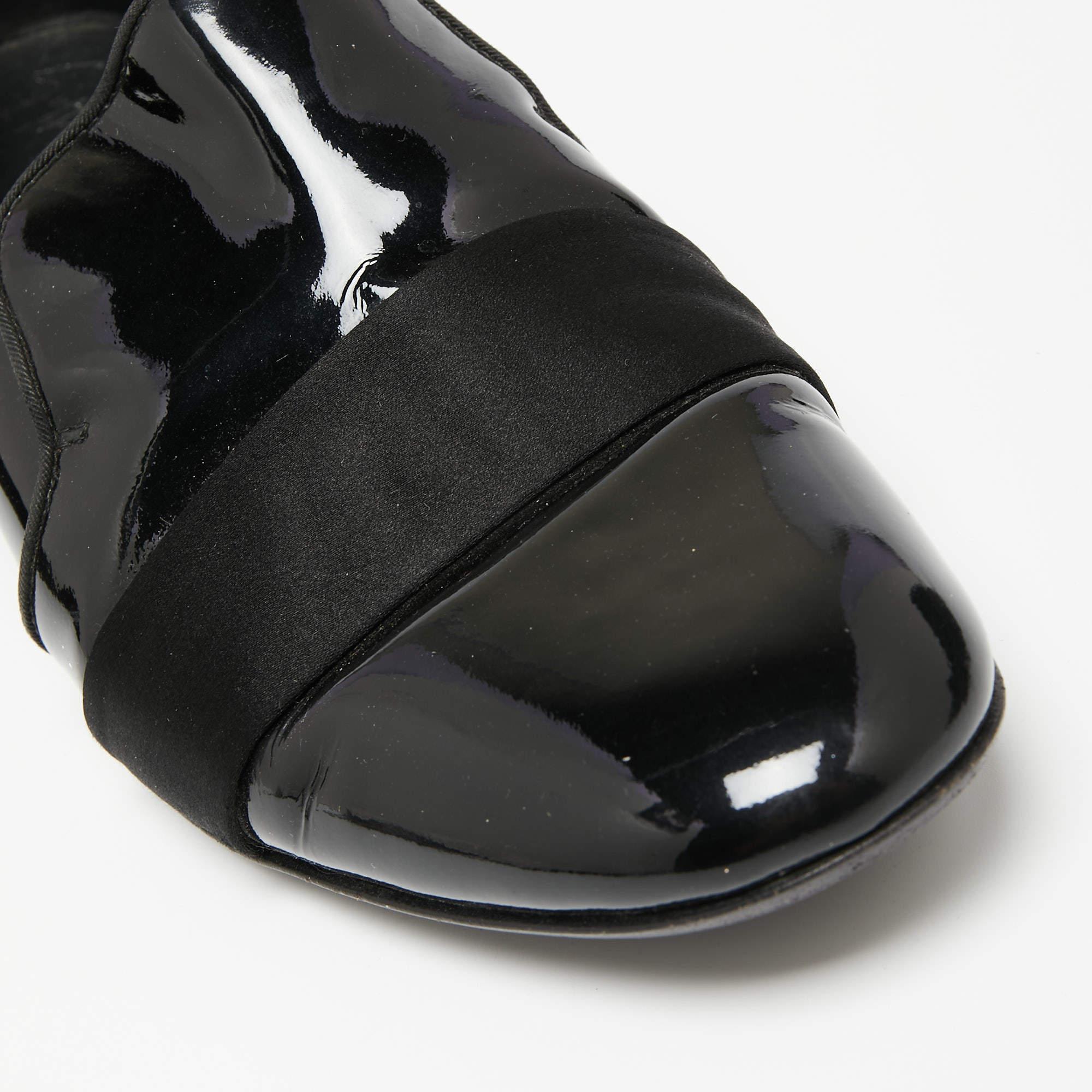 Giuseppe Zanotti Black Patent Leather and Satin Cap Toe Smoking Slippers Size 40 For Sale 3