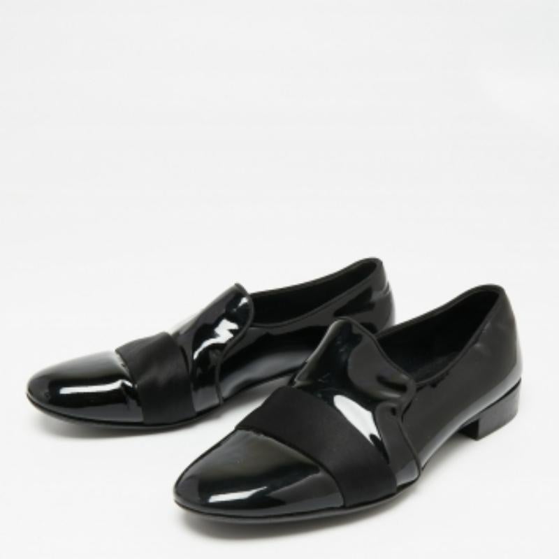 Giuseppe Zanotti Chaussons de smoking en cuir verni et satin noir Taille 40 en vente 3