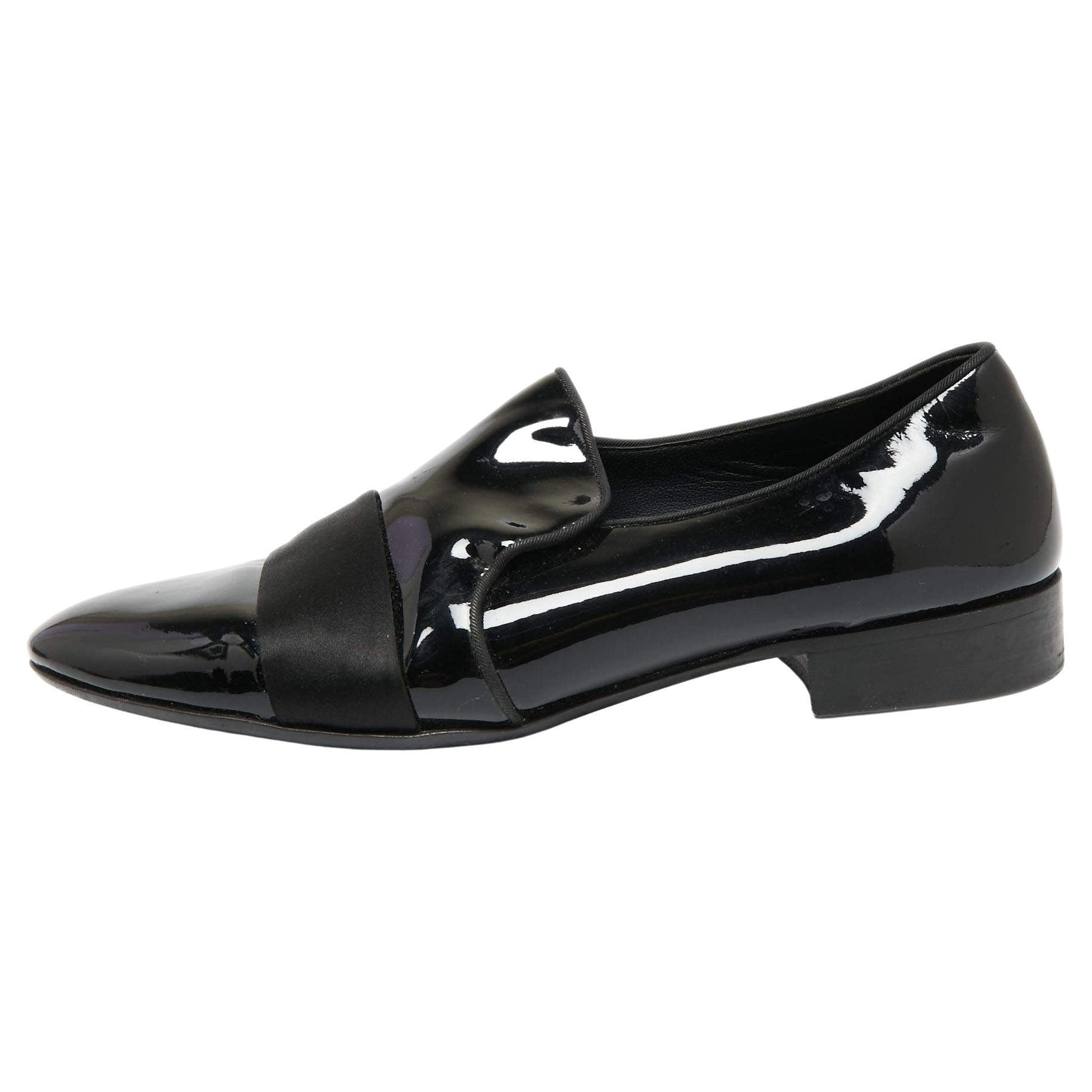 Giuseppe Zanotti Black Patent Leather and Satin Cap Toe Smoking Slippers Size 40 For Sale