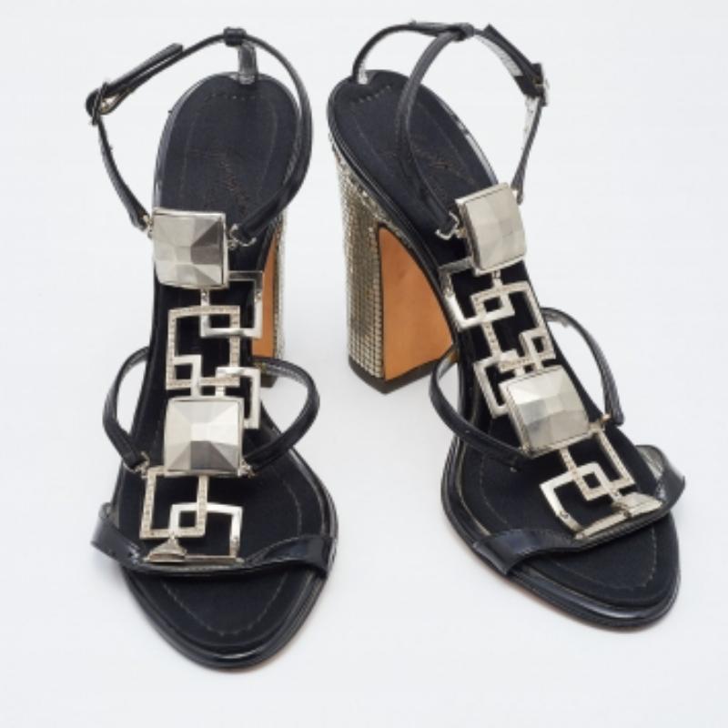 De las mujeres Giuseppe Zanotti Sandalias negras de charol con tacón bloque y tira al tobillo talla 37 en venta