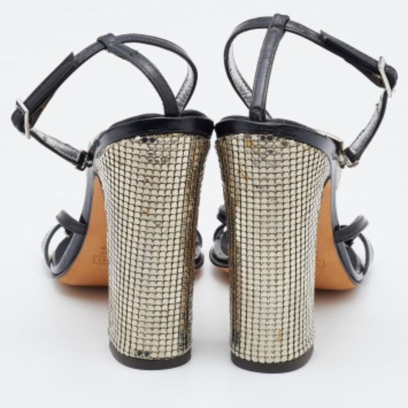 Giuseppe Zanotti Sandalias negras de charol con tacón bloque y tira al tobillo talla 37 en venta 2